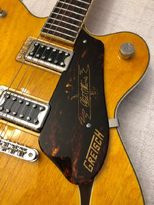 Gretsch 5622 2 Pickup Pickguard Brown Tortoise Shell with Engraved Gold Chet Aktins Sign